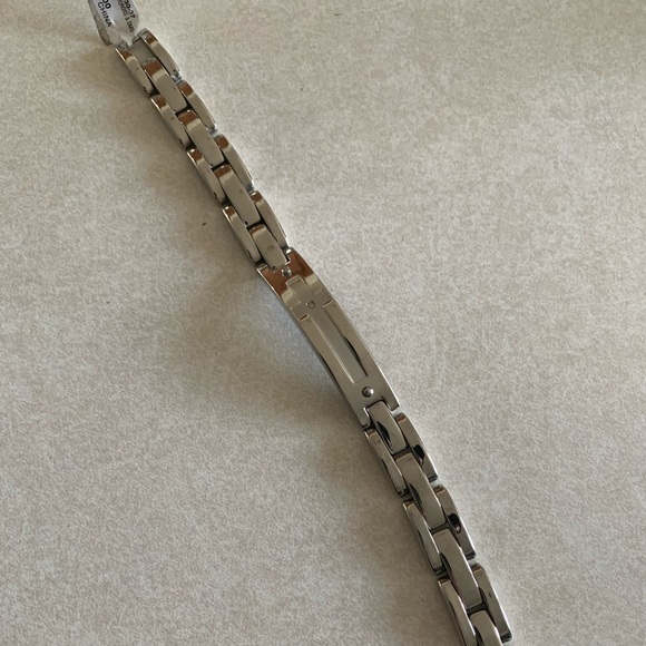 Stainless Steel “Cross” Bracelet - Picture 1 of 3